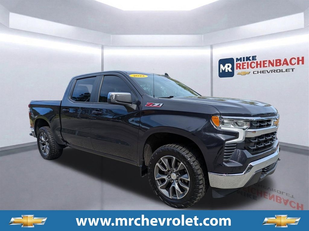 2022 Chevrolet Silverado 1500 LT Crew Cab 4WD