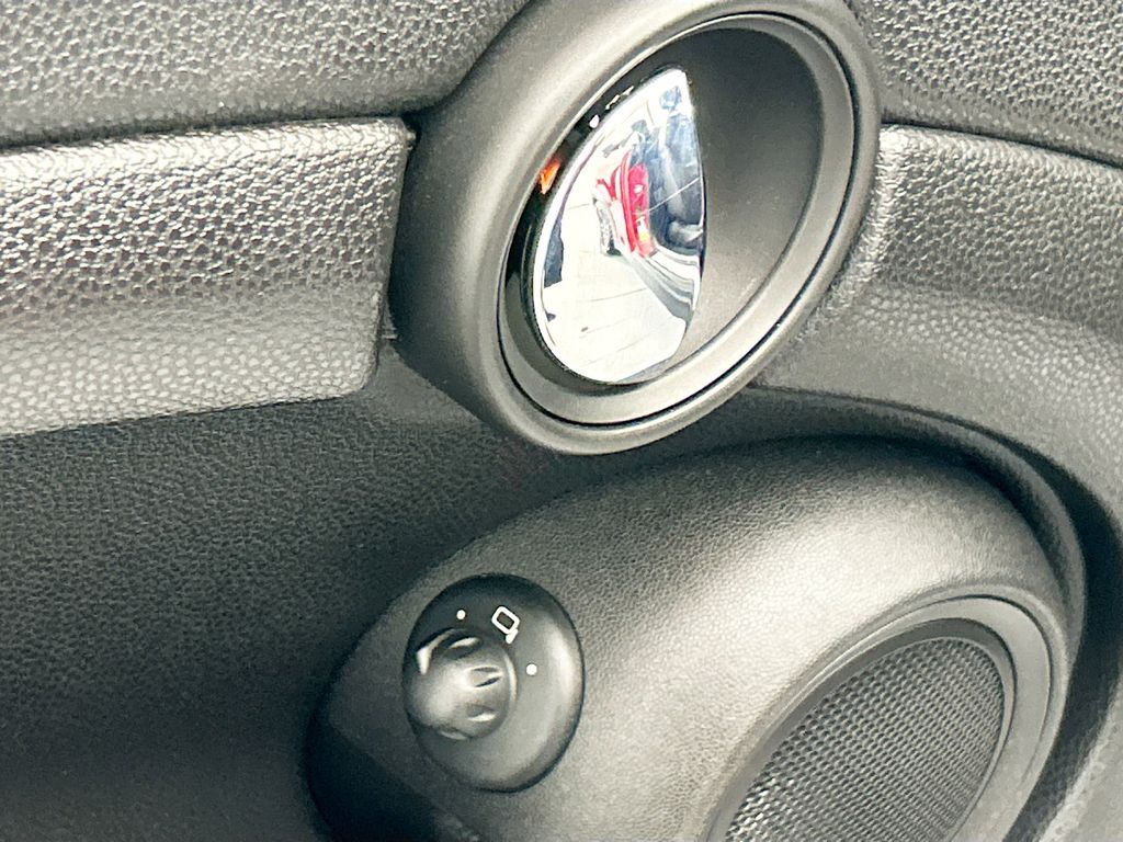 Thumbnail: 2013 MINI Cooper - 19