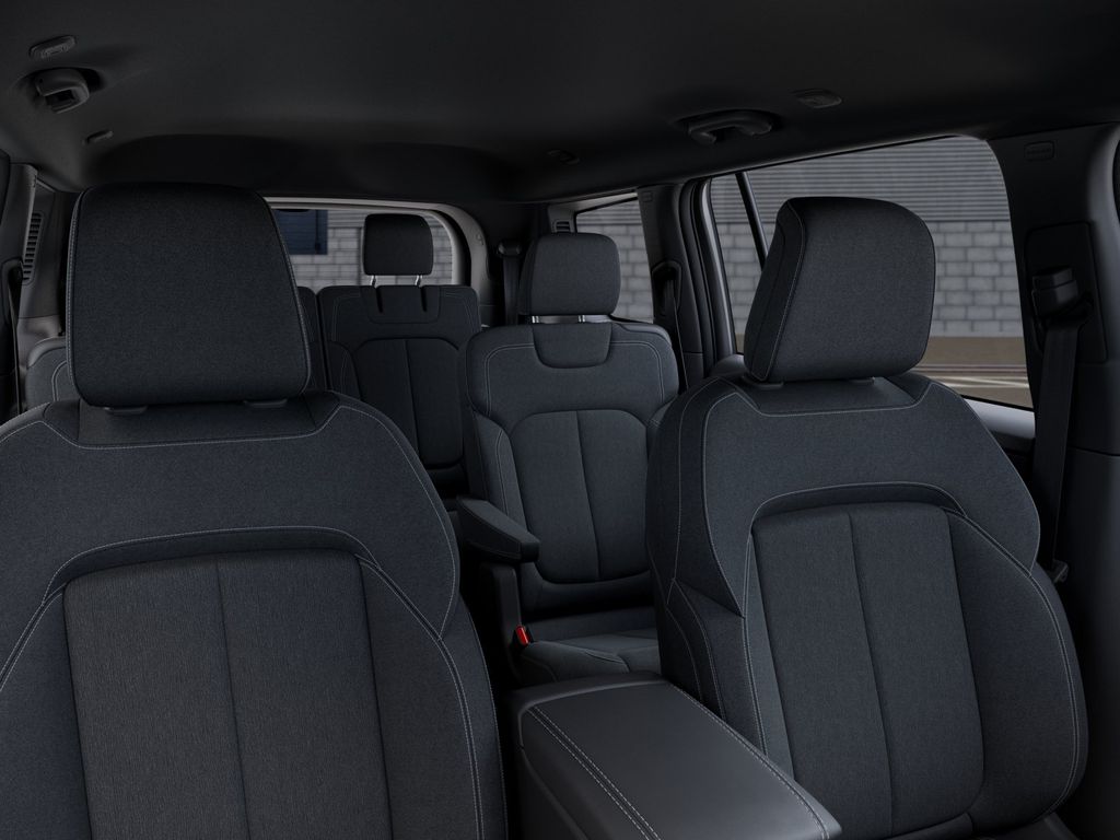 New 2026 Diamond Black Crystal Pearlcoat Jeep Laredo image 25