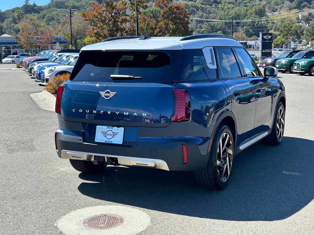 Thumbnail: 2027 MINI Cooper Countryman - 5