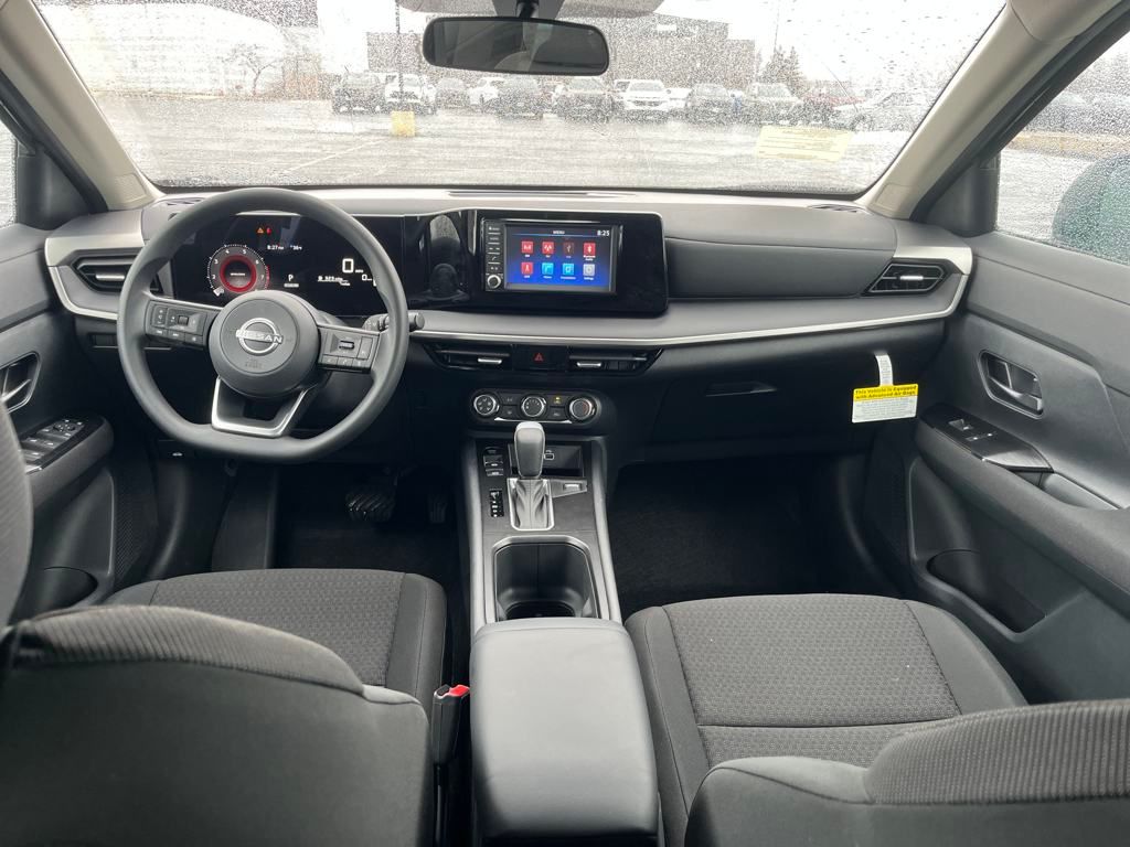2025 Nissan Kicks S photo