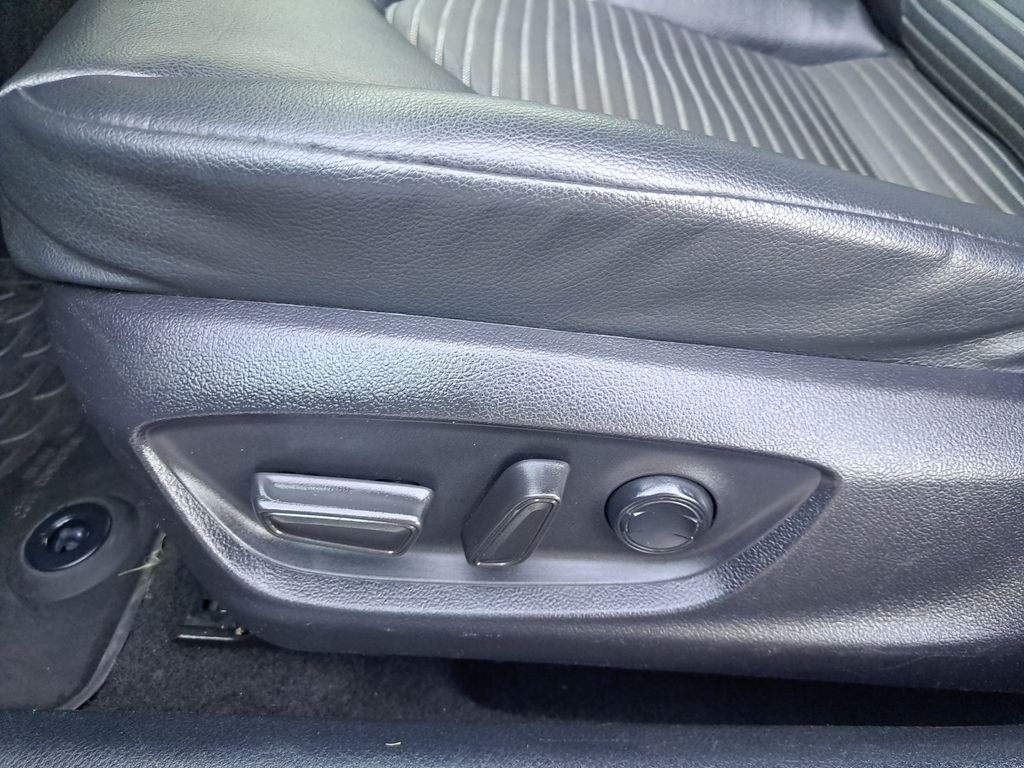 Used Car 2022 Toyota Camry  Se For Sale Under $25,000 In Austin, Texas