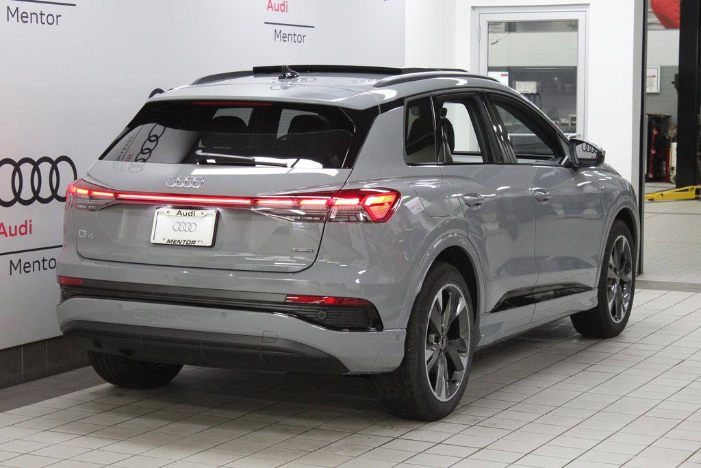 2024 Audi Q4 e-tron  6