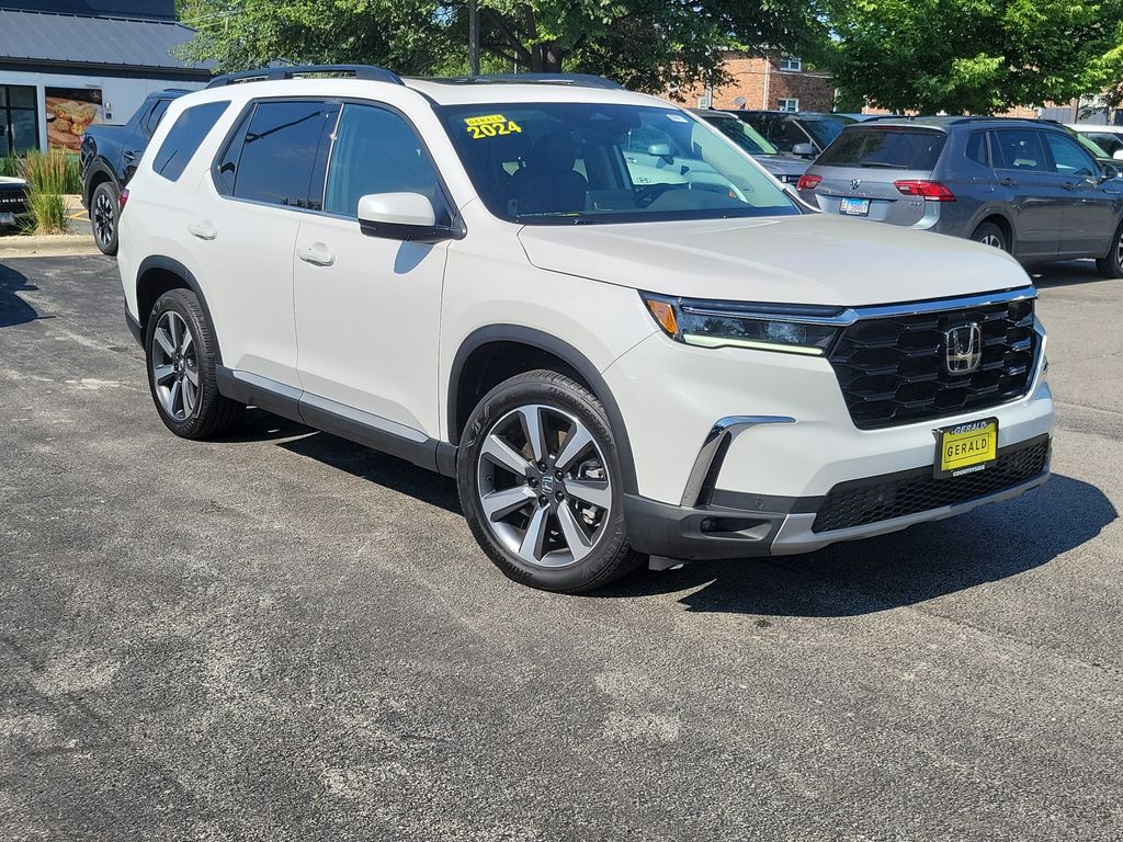 Platinum White Pearl 2024 Honda Pilot SUV / Crossover All-Wheel Drive Automatic