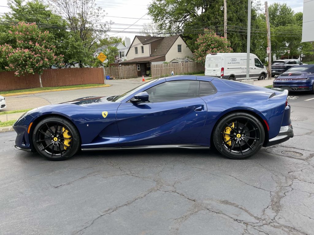 2022 Ferrari 812 GTS - 1