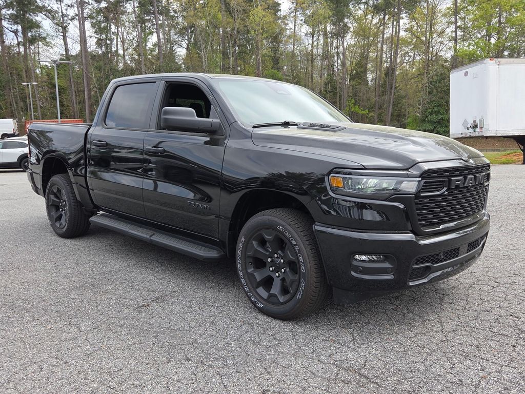 2026 RAM 1500 Express Crew Cab 4WD