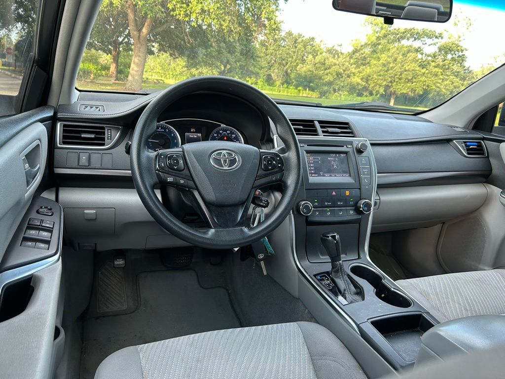 Thumbnail: 2017 Toyota Camry - 12