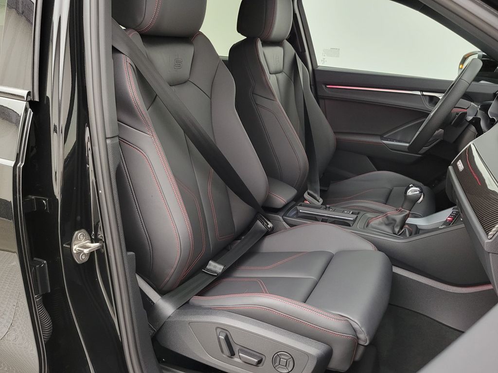 Thumbnail: 2025 Audi Q3 - 14