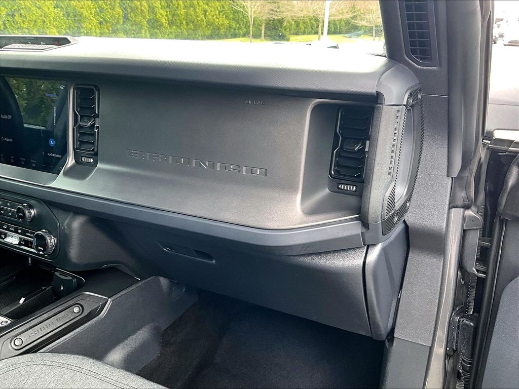 2025 Ford Bronco — photo 13