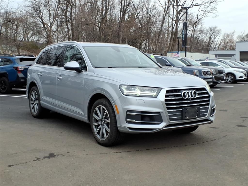 2019 Audi Q7 55 TFSI quattro Premium Plus