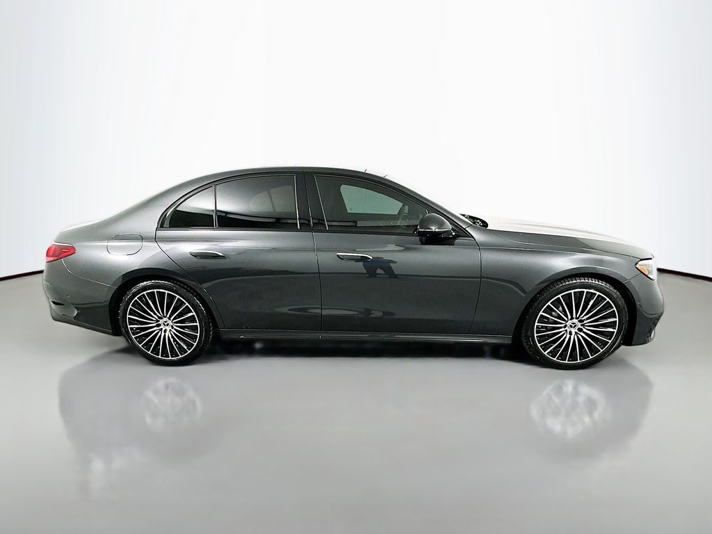 Thumbnail: 2025 Mercedes-Benz E-Class - 4