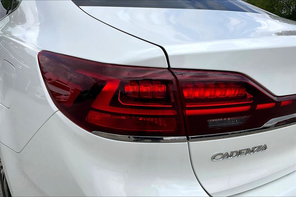 Used 2020 Kia Cadenza Technology 4D Sedan