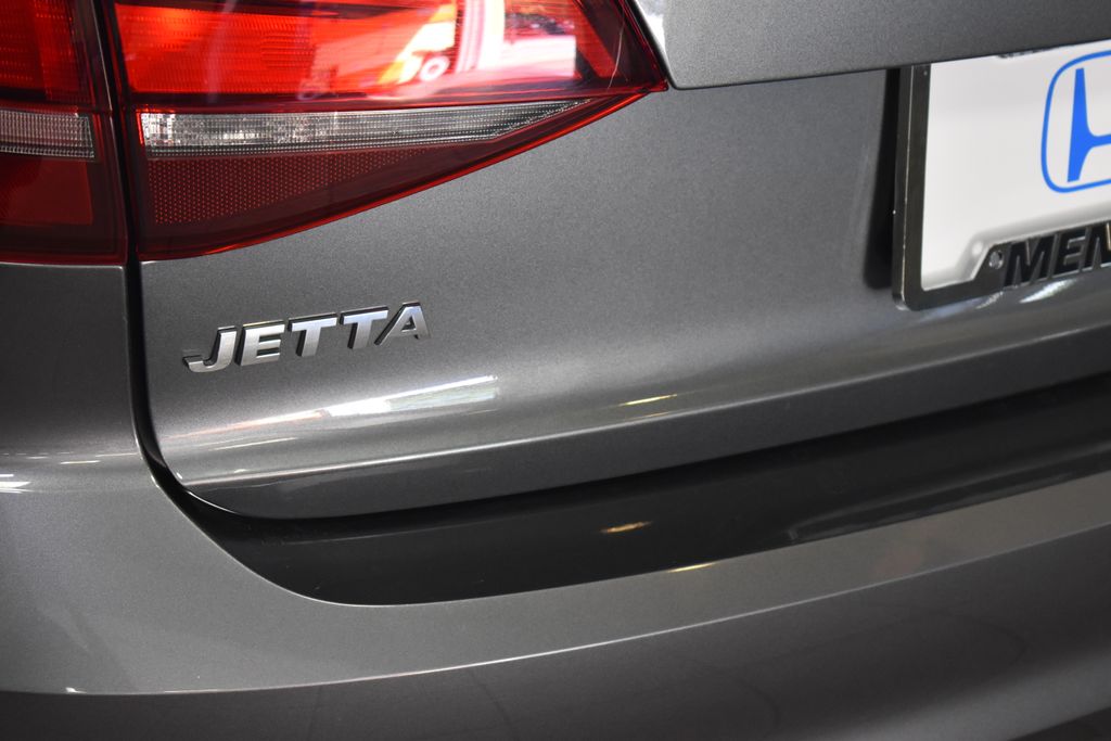 Thumbnail: 2018 Volkswagen Jetta - 5
