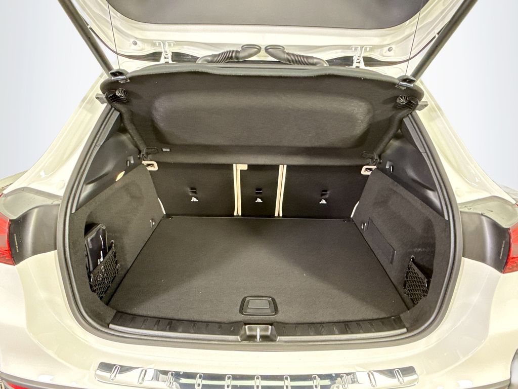 Thumbnail: 2026 Mercedes-Benz GLA - 26