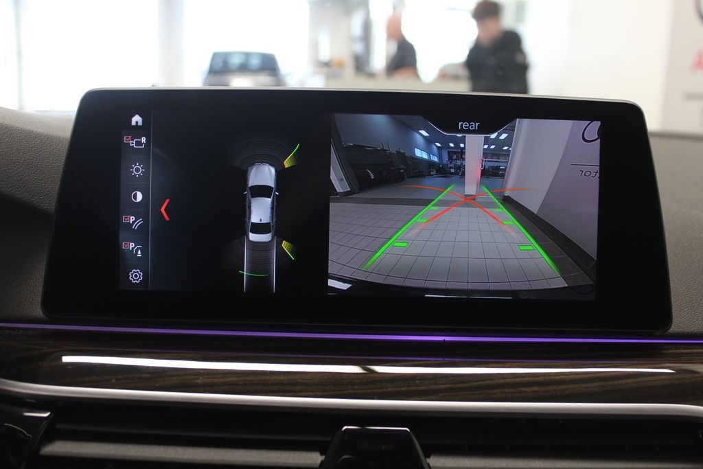 Thumbnail: 2019 BMW 5 Series - 19