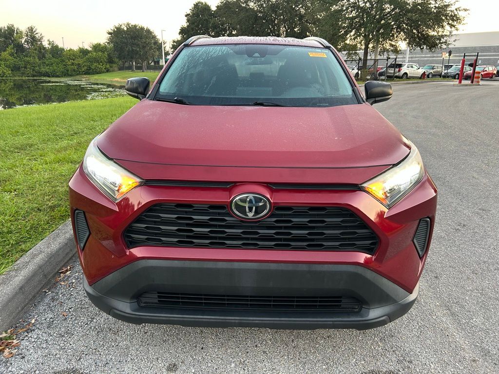 Thumbnail: 2020 Toyota RAV4 - 8