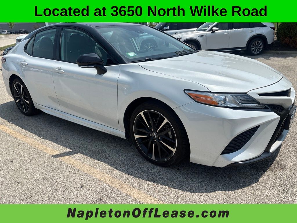 Wind Chill Pearl/Midnight Black Metallic 2020 Toyota Camry Sedan Front-Wheel Drive 8-Speed Automatic