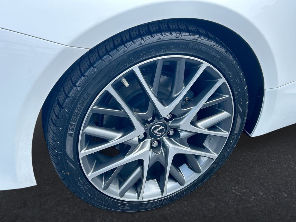 Thumbnail: 2018 Lexus RC - 29