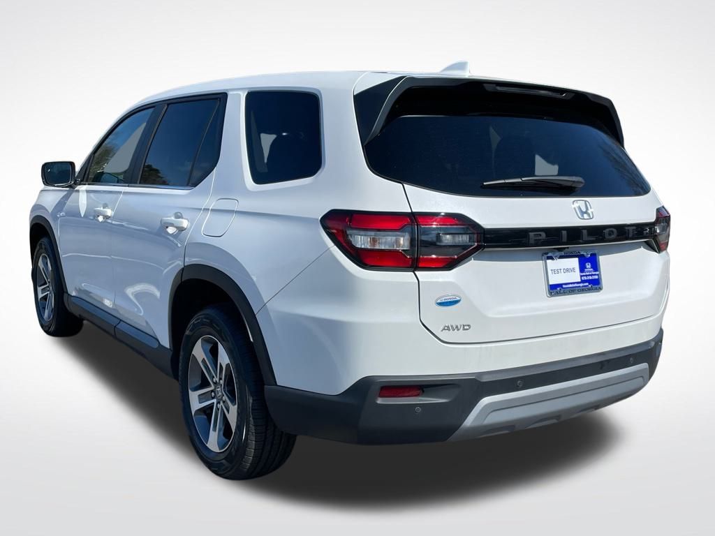 Thumbnail: 2024 Honda Pilot - 4