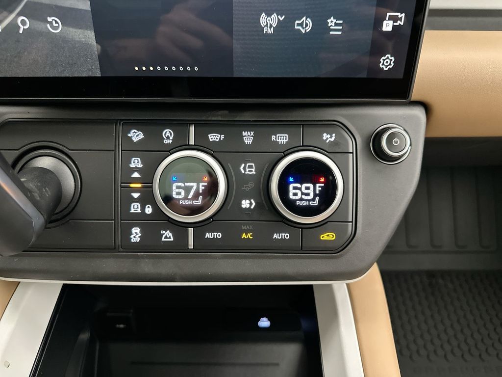 Thumbnail: 2026 Land Rover Defender - 13