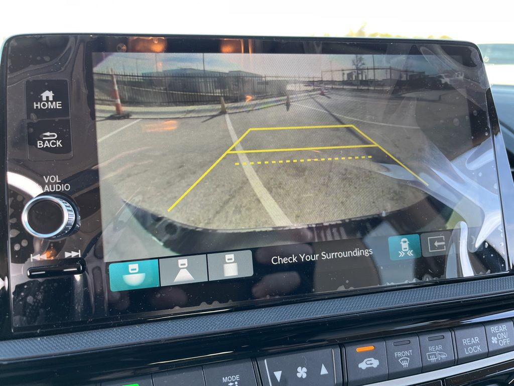 Thumbnail: 2026 Honda Odyssey - 25