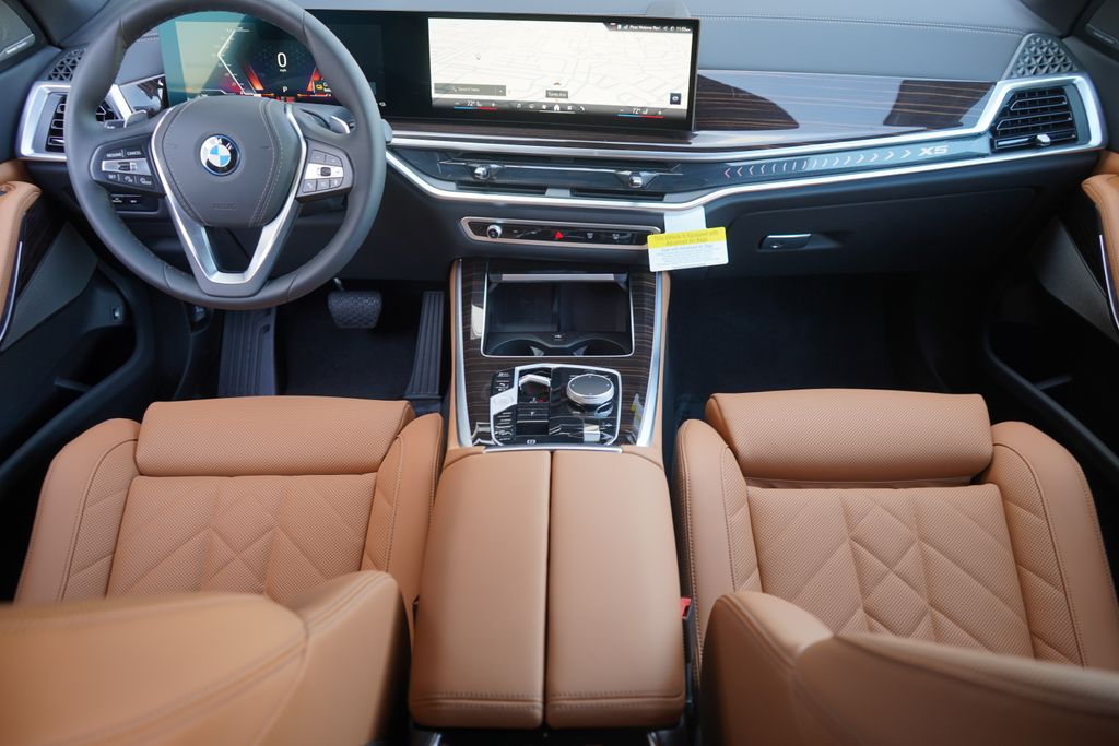 2025 BMW X5 xDrive50e 13