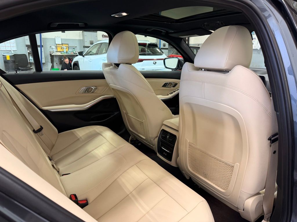 2021 BMW 3 Series 330i xDrive 27
