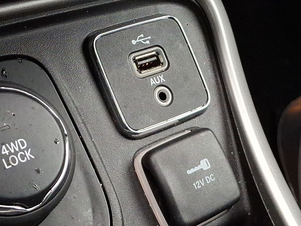 Thumbnail: 2018 Jeep Compass - 26