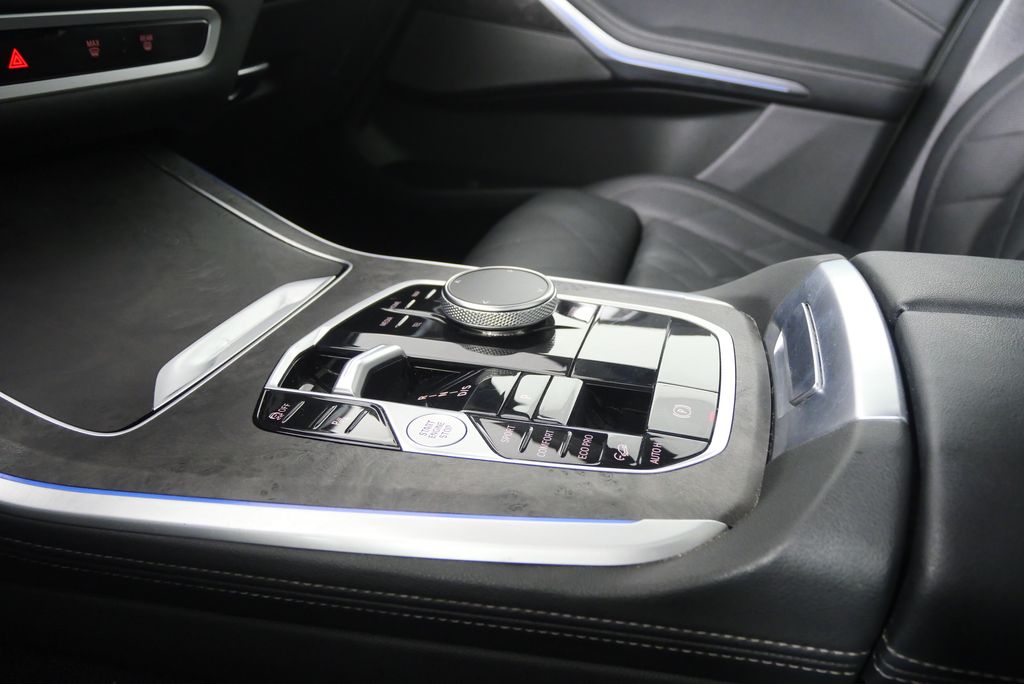 Thumbnail: 2024 BMW X5 - 24