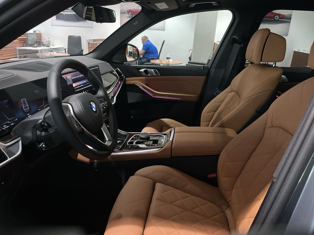 Thumbnail: 2026 BMW X5 - 3