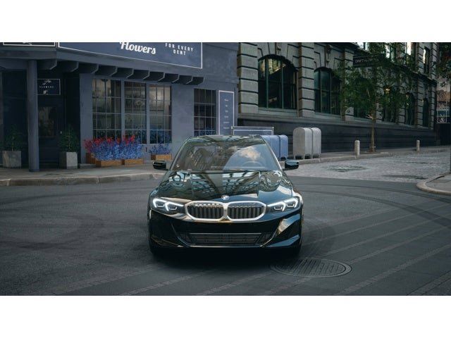 Thumbnail: 2025 BMW 3 Series - 3