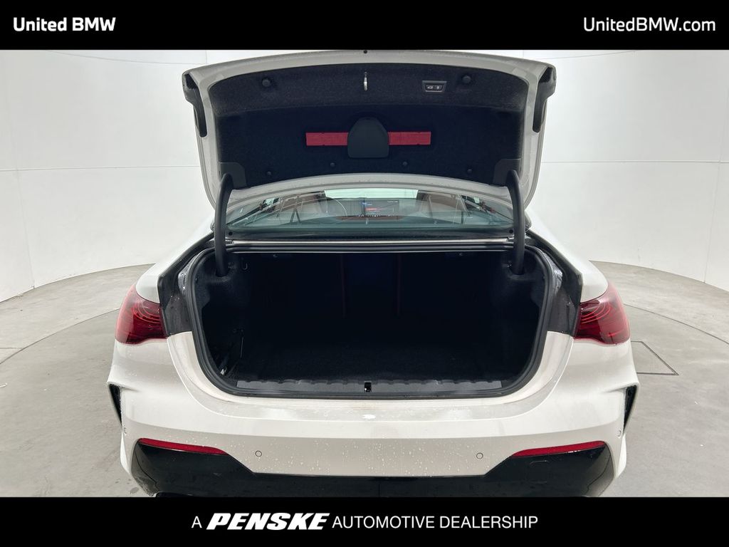 Thumbnail: 2025 BMW 4 Series - 21