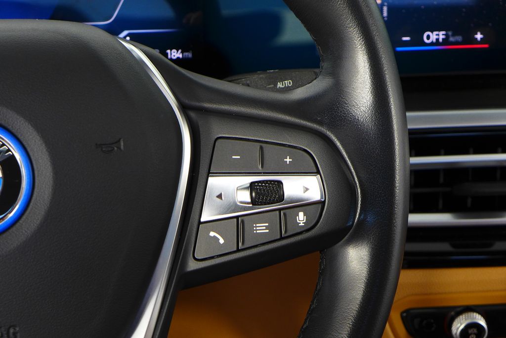 Thumbnail: 2023 BMW i4 - 29