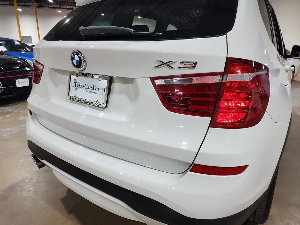 2017 BMW X3 xDrive28i photo