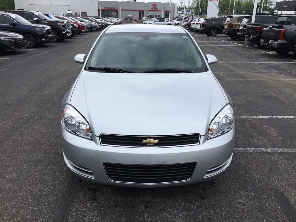 Thumbnail: 2009 Chevrolet Impala - 8