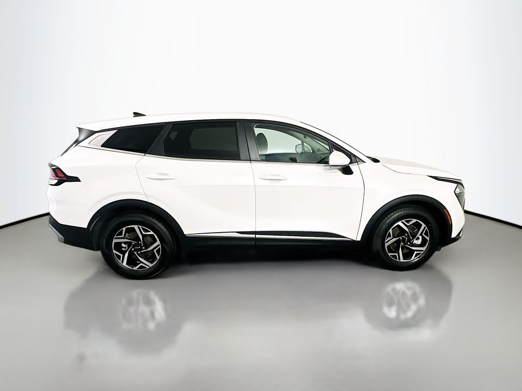 Thumbnail: 2023 Kia Sportage - 4