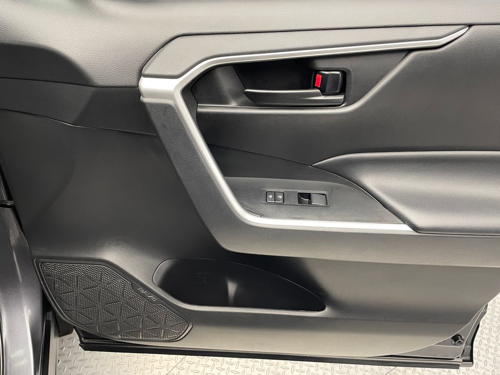 Thumbnail: 2023 Toyota RAV4 - 14
