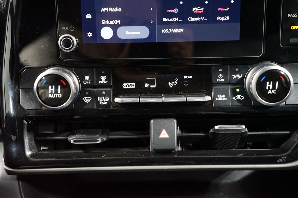 Thumbnail: 2024 Toyota Highlander - 19