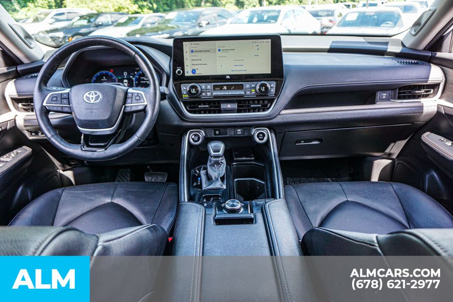 Used 2024 Beige Toyota Platinum image 27