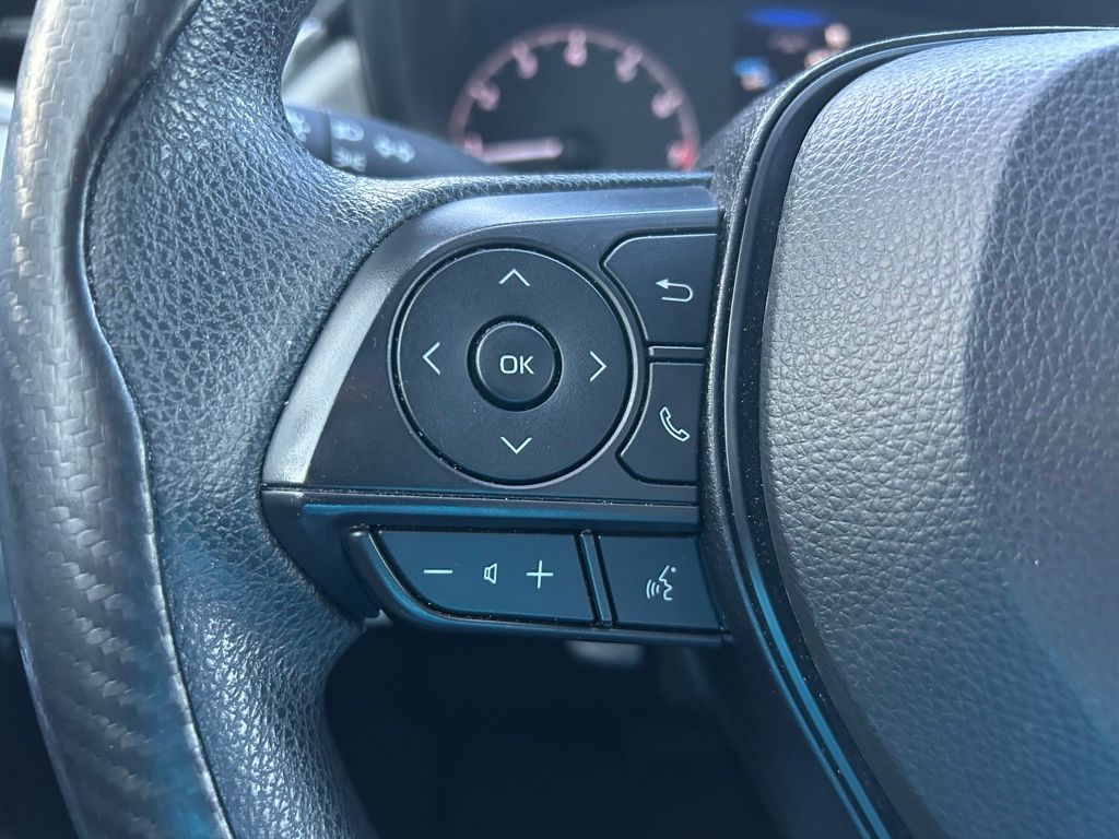 Thumbnail: 2023 Toyota Corolla Cross - 19