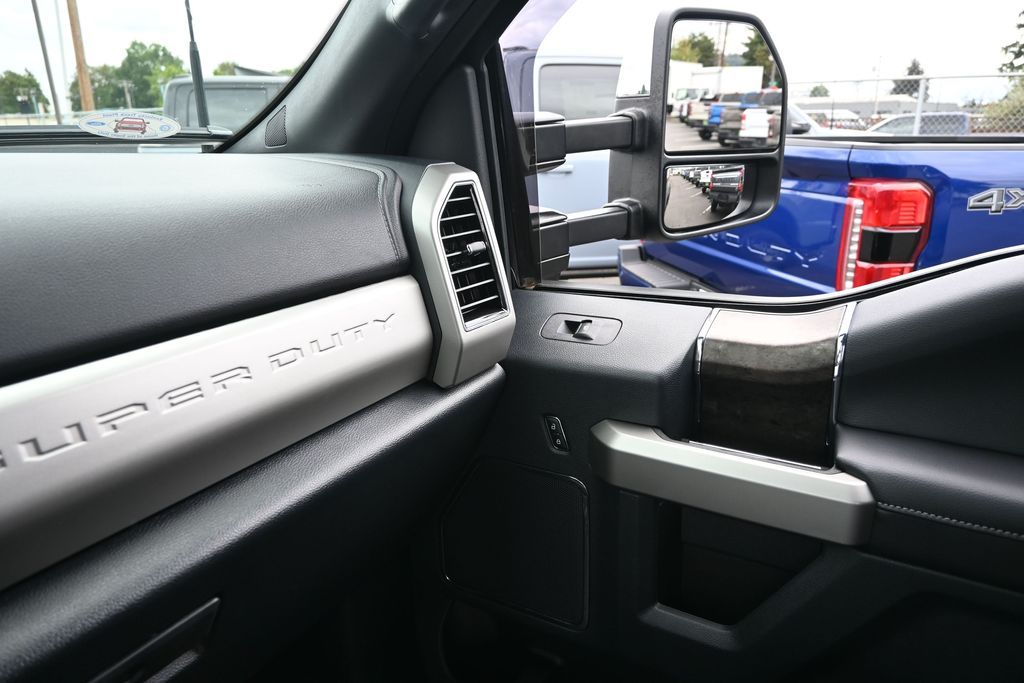 2022 Ford F-250 Super Duty LARIAT