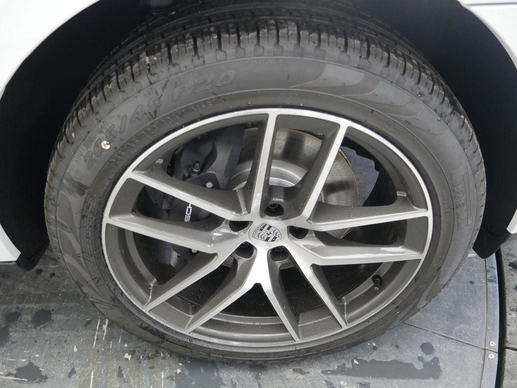 Thumbnail: 2026 Porsche Macan - 16