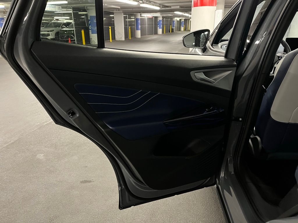 2025 Volkswagen ID.4 PRO S - Photo 21