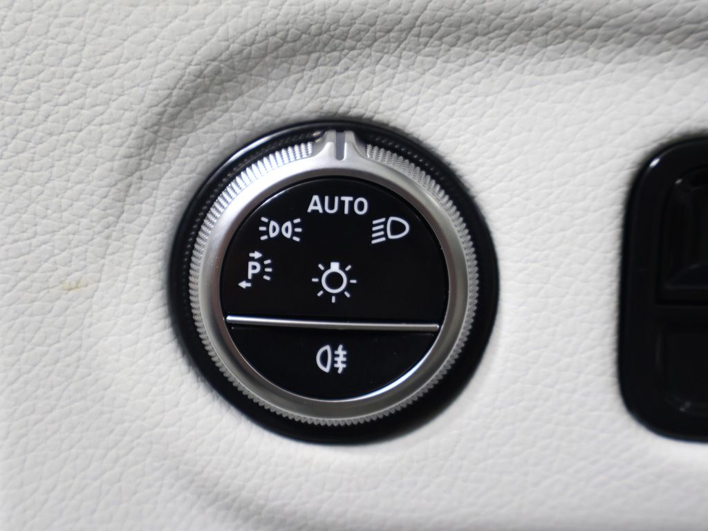 Used 2023 Blue Mercedes-Benz 350 SUV image 59