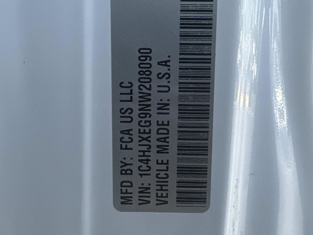 Used 2022 White Jeep Unlimited Sahara image 31