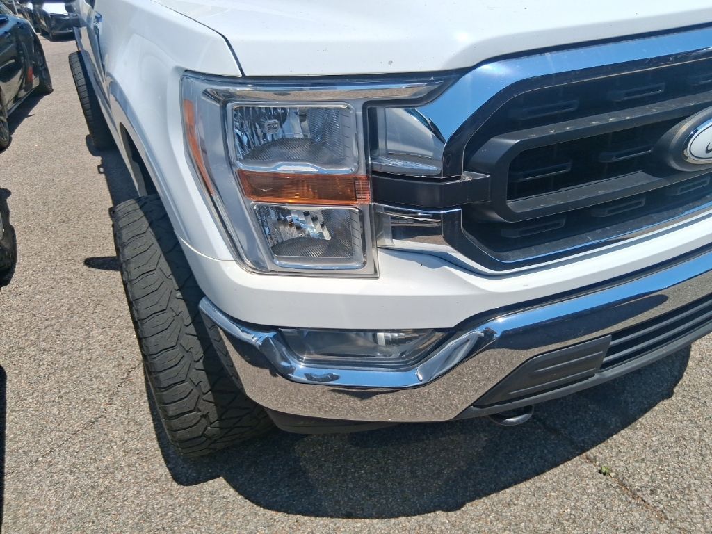 Used 2021 White Ford XLT image 4
