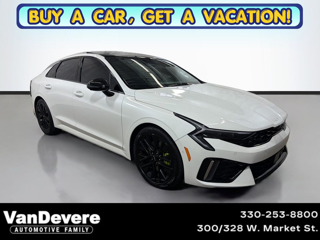 Snow White Pearl 2025 Kia K5 GT FWD Sedan Front-Wheel Drive 8-Speed Dual Clutch