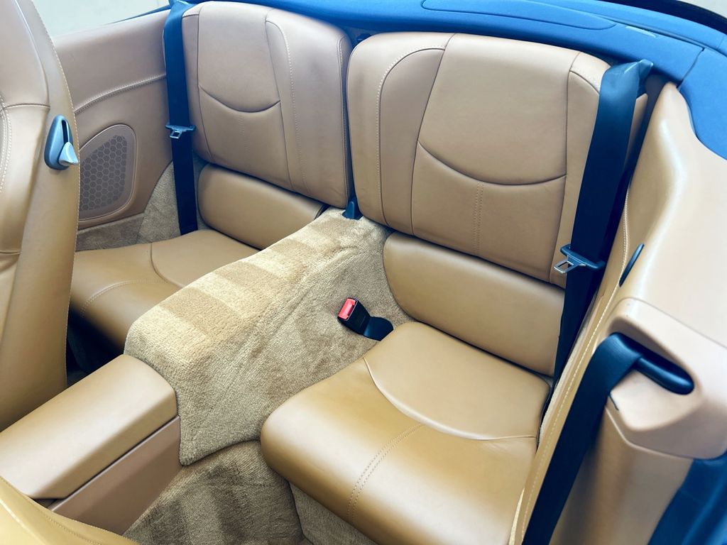 Thumbnail: 2006 Porsche 911 - 18