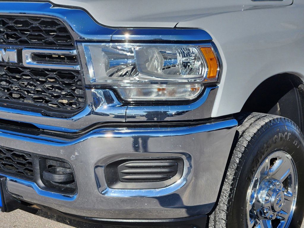 2022 Ram 2500 Tradesman 9