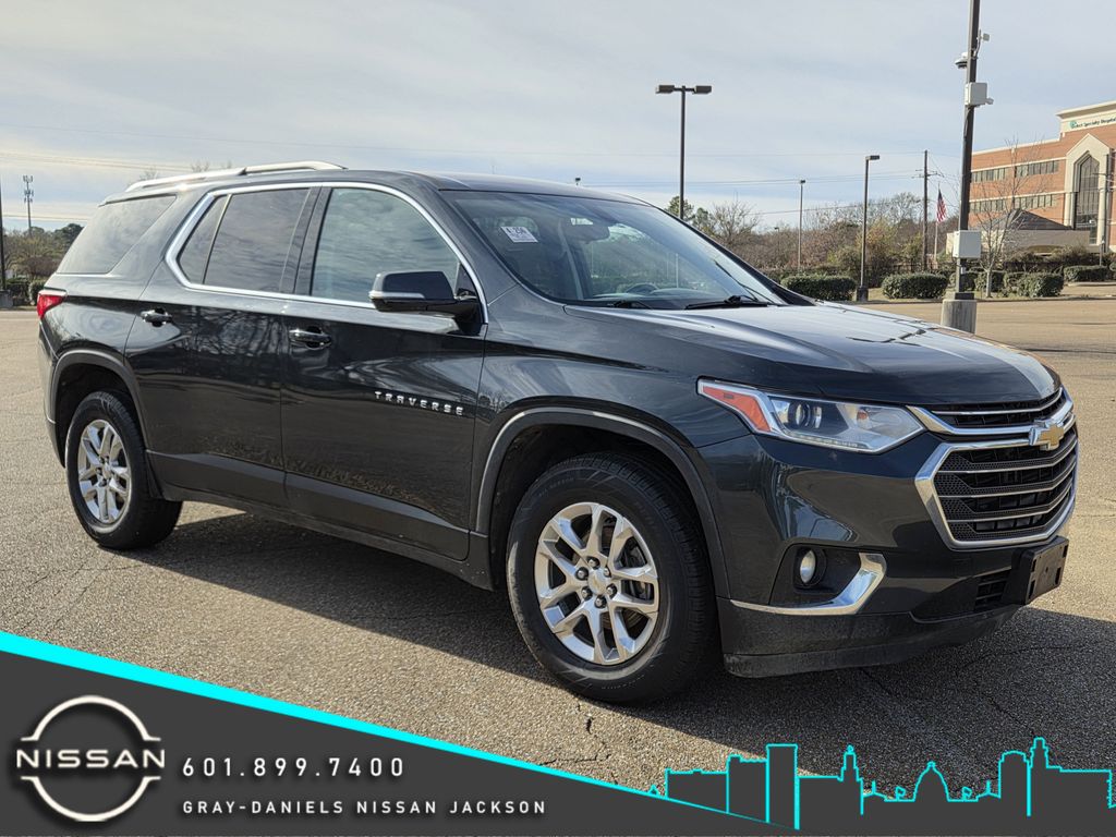 2018 Chevrolet Traverse LT Cloth FWD